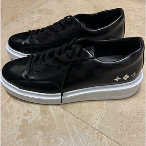 Authentic Louis Vuitton Mens sneakers
